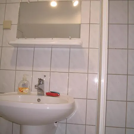 Burg 3*